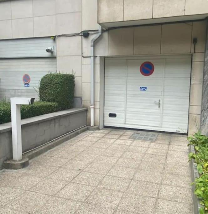 1 Chambre Avec Parking Au Coeur De Bruxelles 2D Esterno foto