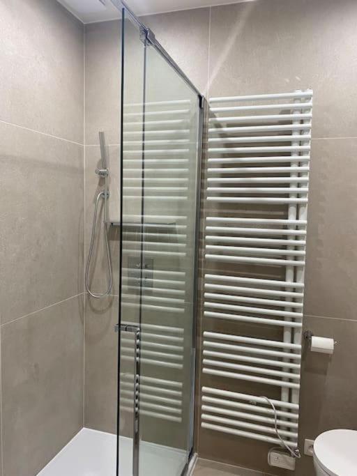 1 Chambre Avec Parking Au Coeur De Bruxelles 2D Esterno foto